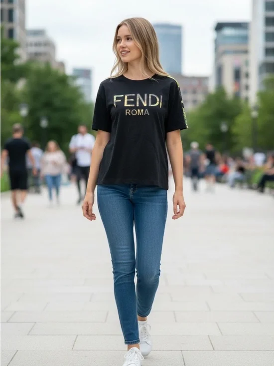 Auth Fendi Roma Black Tee - Picture 10 of 10